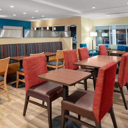 Towneplace Suites By Marriott Гейнсвил Екстериор снимка