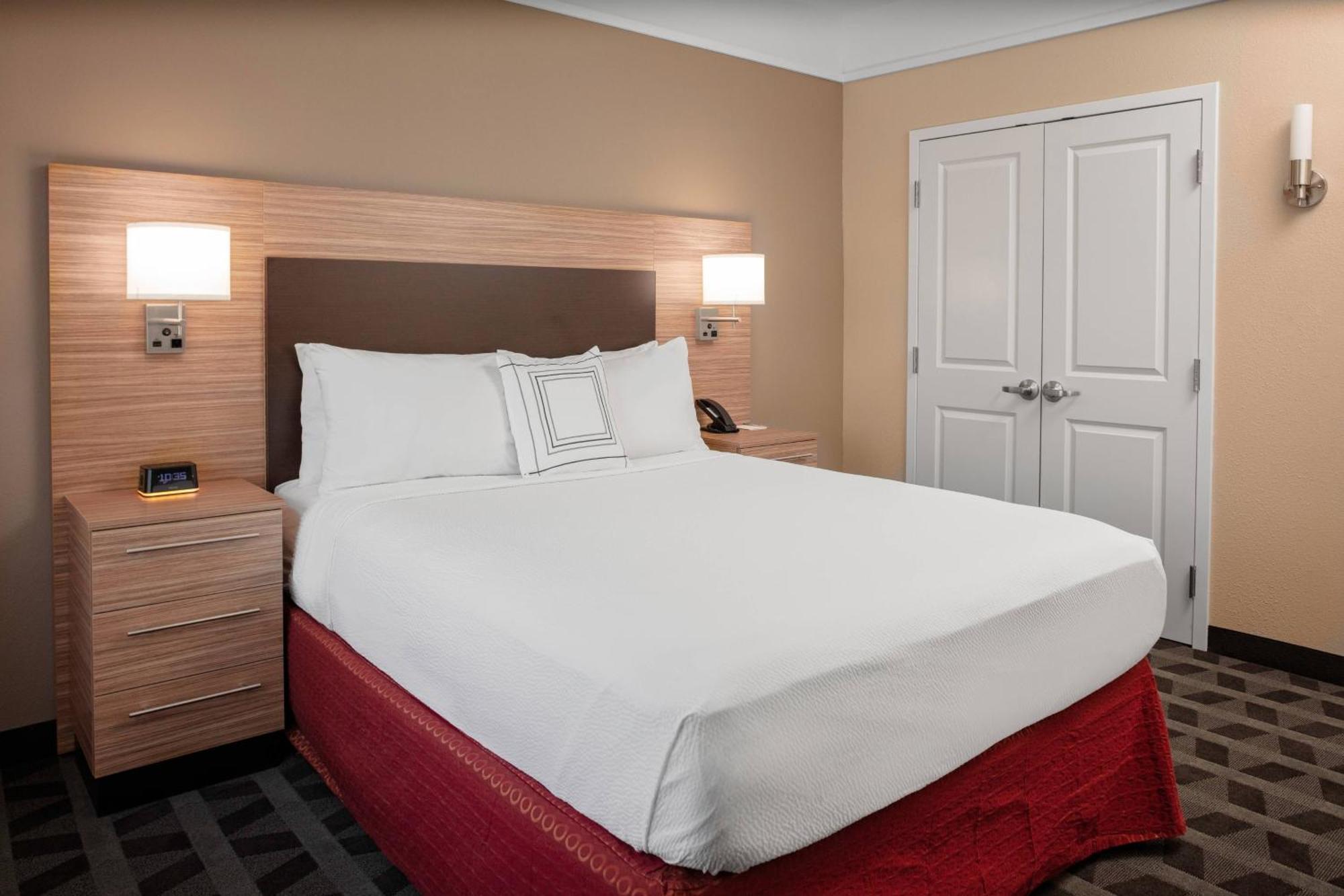 Towneplace Suites By Marriott Гейнсвил Екстериор снимка